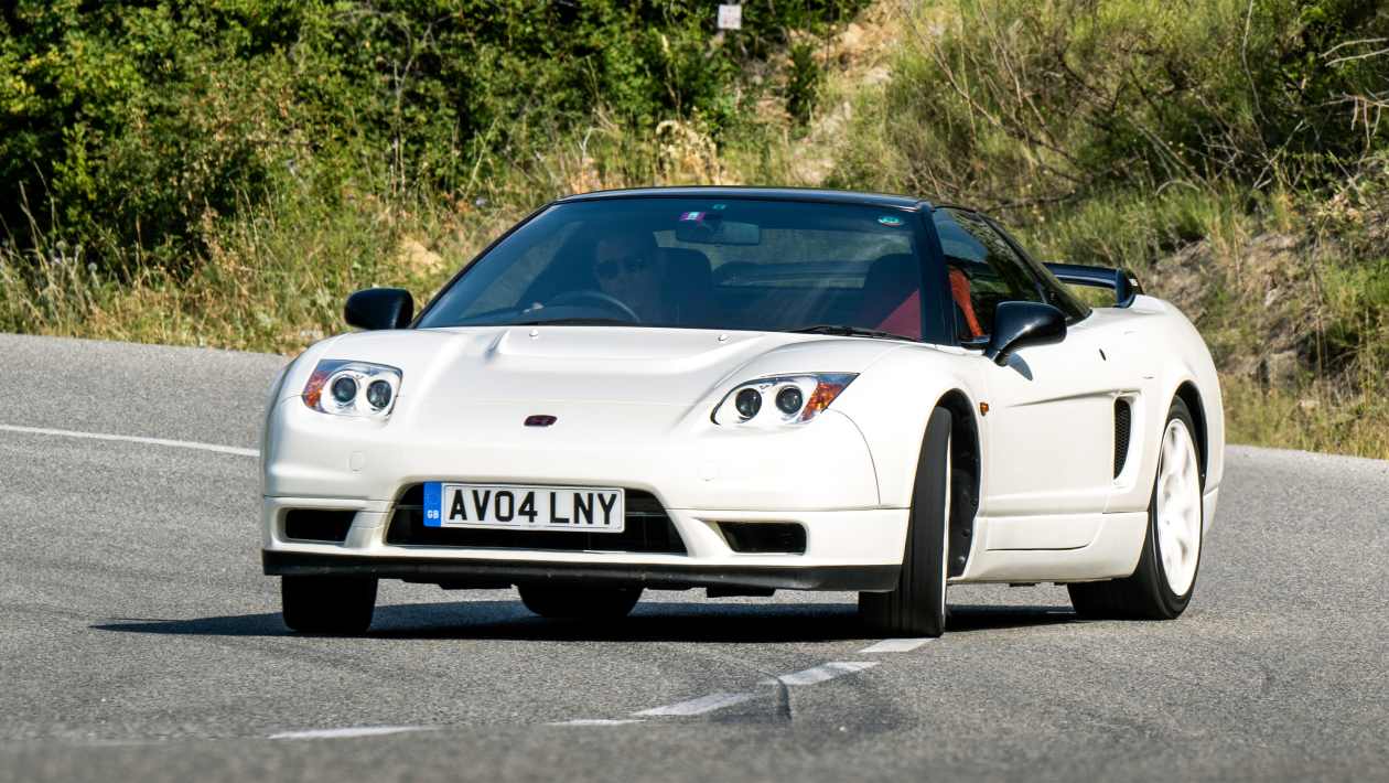 shiroab　NSX-R 72282-SL0-J11 Honda NSX-R review – Japan's Porsche 911 GT3 RS is one of the most